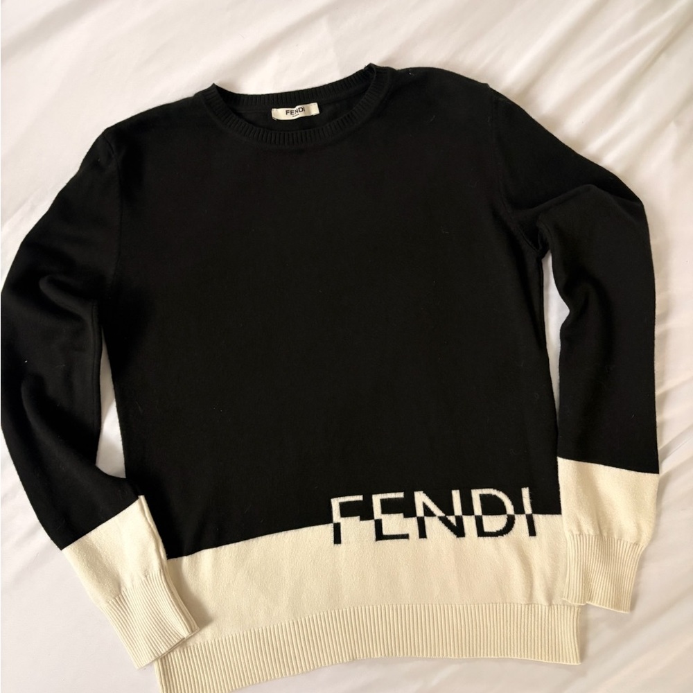 Fendi Sweater in Black and Cream